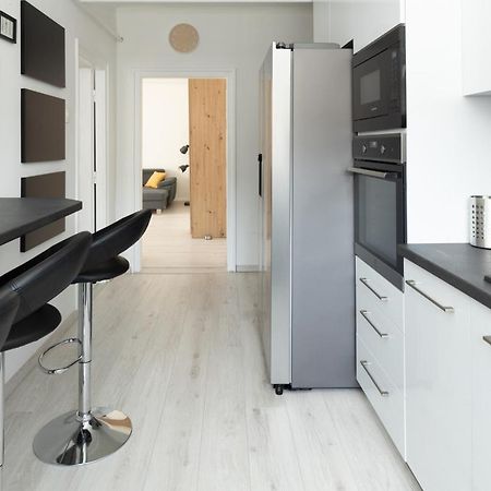 Ferienwohnung Smart Square With Free Parking Debrecen Exterior foto
