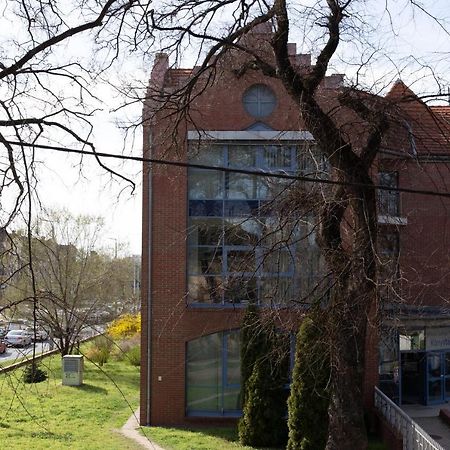 Ferienwohnung Smart Square With Free Parking Debrecen Exterior foto